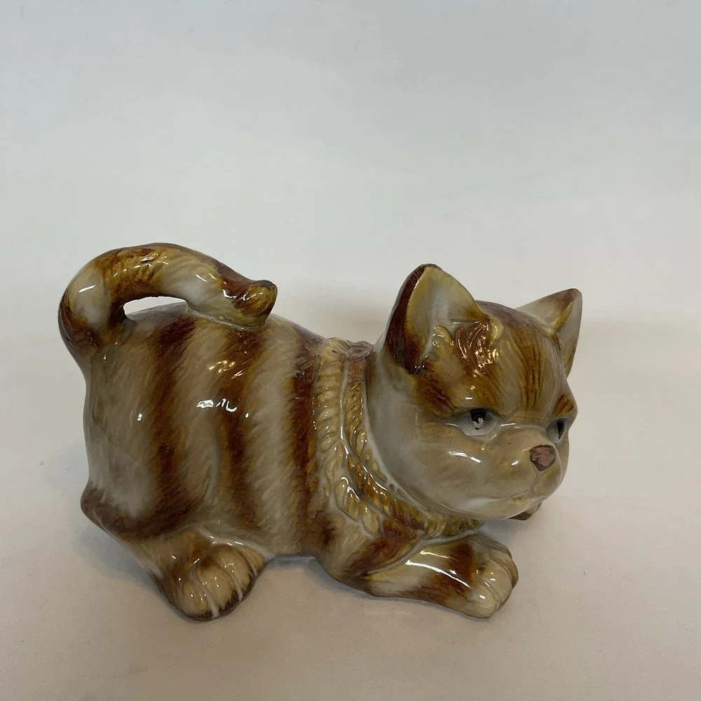 Vintage Cat Ceramic Glazed Striped Cat Tan Brown‎ Crouch Laying Down Kitten
